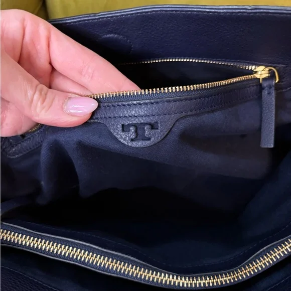 Tory Burch Gemini Link Belted Striped Hobo Crossbody - Picture 8 of 11